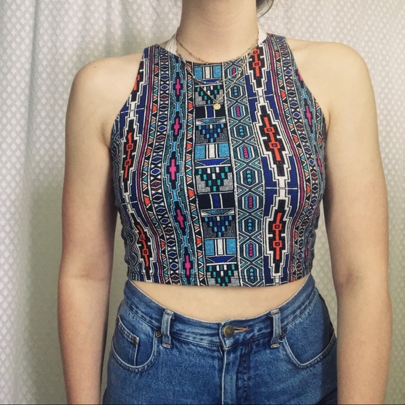 Forever 21 Tops - FOREVER 21 Crop Top